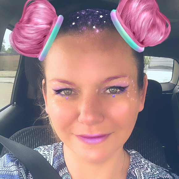 Meet your Posher, Aryn - Picture 1 of 1